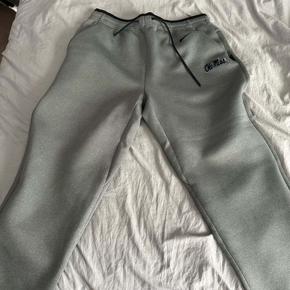 Nike Ole Miss On-Field Sweatpants